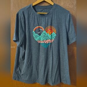 Graphic Mountain Print Gray T-Shirt